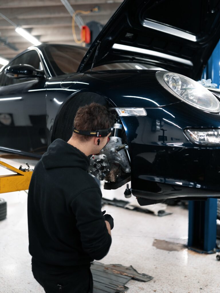 Benefits Of Using OEM Parts Vs Aftermarket Parts